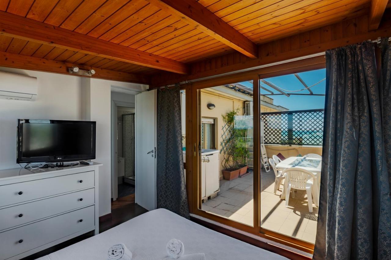 Appartamento Polo Natatorio Lido di Ostia Kültér fotó